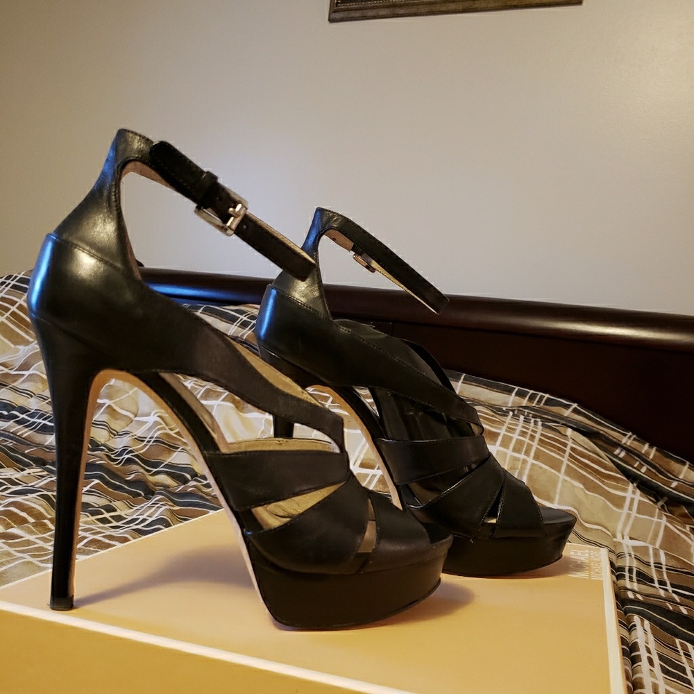 Michael Khors  heels